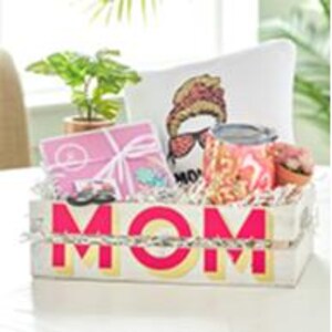 Mother's Day wooden crate with gifts - DIY Project